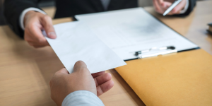 Terminación de la relación laboral de un trabajador con licencia médica